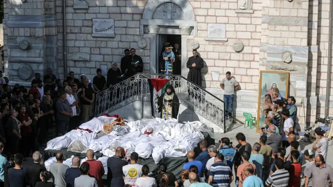 İsrail'in kiliseye saldırısında ölü sayısı yükseldi