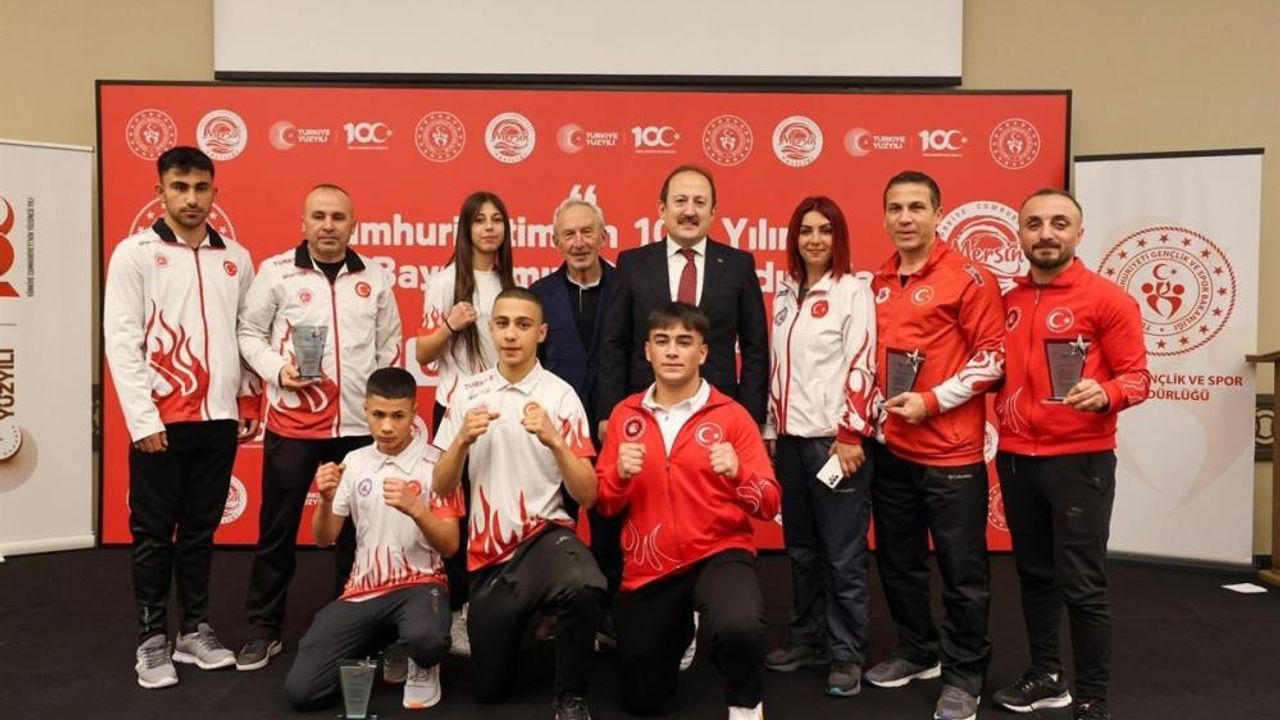 Mersin'de Başarılı Sporcular Ödüllendirildi
