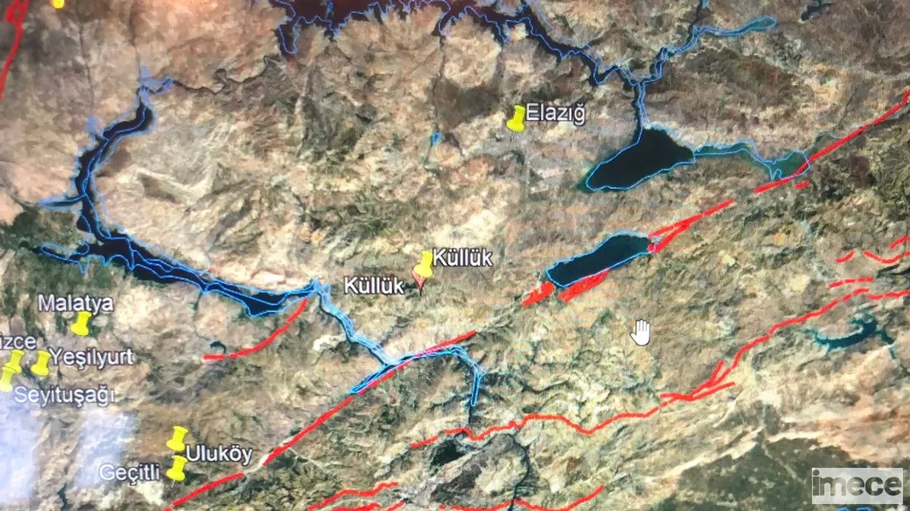 Naci Görür'den Elazığ Depremi Sonrası Açıklama