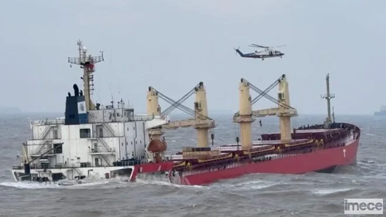 Şangay Açıklarında 16 Türk Mürettebatlı Gemi Batırıldı