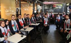 AK Parti Gençlik Kollarından, Türkiye genelindeki Starbucks şubelerinde protesto