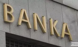 Bankalar Faizden Rekor Kazanç Sağladı, Yurttaş Borç Batağında