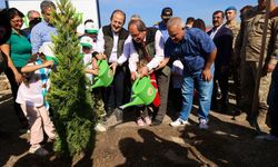 Mersin'de 'Milli Ağaçlandırma Günü'nde fidanlar toprakla buluştu