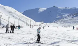 Kar kalınlığı en fazla olan kayak merkezi: Palandöken