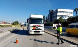 Mersin'de Yük Taşımacılığı Yapan Araçlar Denetleniyor