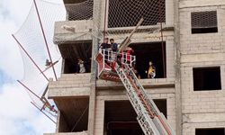 Mersin'de Bina İnşaatında Güvenlik Filesi İşçiyi Ölümden Kurtardı