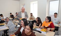 Akdeniz Belediyesi'nden Üniversitelilere 3.98 Milyon Lira Destek
