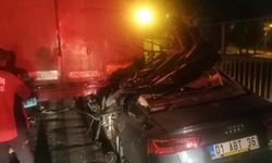 Mersin’de Lüks Otomobil  Tırın Altında Kaldı: 1 ölü