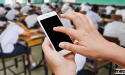 Okullarda Cep Telefonu Yasaklanıyor