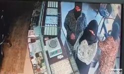 Mersin'de Kuyumcudaki Hırsızlık Anı Kamerada