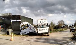 Antalya'da Öğrenci ve İşçi Servisleri Çarpıştı: 9 Yaralı