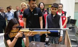Çocuklar İlk Defa Havalı Tüfekle Atış Yaptı, Körling Oynadı