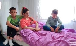 Kahramanmaraş'ta Depremde Enkaz Altında Kalan Kadına  İkiz Çocukları Bakıyor