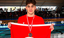 Mersinli Yüzücüden Uluslararası Başarı: 2 Altın, 1 Gümüş Madalya