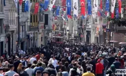 Beyoğlu'nda Arapça tabelalar kalkacak mı: Yeni Başkan Güney yanıtladı