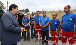 Başkan Yıldız, 1 Mayıs'ta Sahada Çalışan İşçileri Ziyaret Etti
