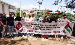 MEÜ'de Bir Grup Öğrenci, İsrail'in Gazze'ye Yönelik Saldırılarını Protesto Etti