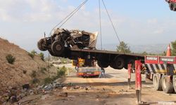 Mersin'de Ölüm Virajında Bir Sürücü Hayatını Kaybetti