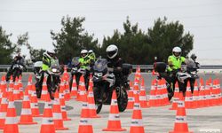 Motosikletli Trafik Polis Timleri Sertifikalarını Aldı