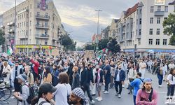 İsrail'in Saldırıları Berlin'de Protesto Edildi
