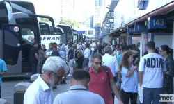 Bayram Sonrası Akın Akın Döndüler: Trafik oluştu