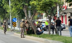 Mersin'de Havaya Ateş Açan Şahsı Özel Harekat Polisi Vurdu