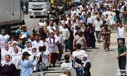 “İradeye Saygı Yürüyüşü” Hakkari'ye Ulaştı: "Halkın İradesine Saygı Duyun"