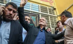 İran'da Cumhurbaşkanı Seçimini Mesud Pezeşkiyan Kazandı