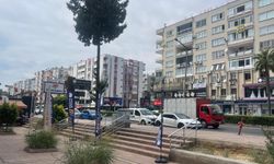 Mersin'in Yüzü Eskiyor: Bakımsız Binalar ve Tabela Kirliliği