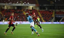 Trendyol Süper Lig: Gaziantep FK: 0 - Trabzonspor: 0 (İlk yarı)