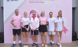 Meme Kanserinde Farkındalık Yaratmak İçin Pembe Top Tenis Turnuvası Düzenlendi