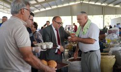 Erdemli Belediye Başkanı Mustafa Kara, Kargıpınar Pazarında Esnaflarla Buluştu