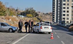 Kayseri'de Bıçaklı Kavga: 13 Yaşındaki Çocuk Ağır Yaralandı