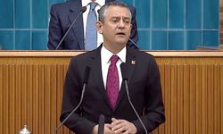 Özgür Özel Kürsüde: Ümit Özlale CHP'ye Katıldı!