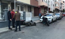 Otomobille Motosikletin Çarpıştığı Kaza Araç Kamerasına Yansıdı