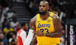 NBA All-Star Maçında Takımların İlk 5'leri Belli Oldu: LeBron James Rekor Kırdı