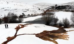 Otlukbeli Gölü: Doğanın Kırmızı Mucizesi