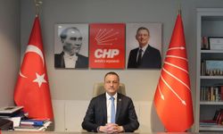 CHP İl Başkanı Koral Ömür: "Demokrasiye Vurulmuş Darbedir"