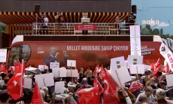 CHP'den Van'da Miting: ‘Millet İradesine Sahip Çıkıyor’