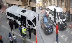 İstanbul'da Sıcak Dakikalar... Servis Şoförü ile Polis Ekipleri Arasında Arbede!