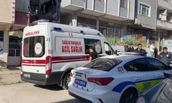 Servis Minibüsü Sokakta Oynayan 7 Yaşındaki Çocuğa Çarptı