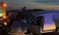 Gaziantep'te Kafa Kafaya Çarpışan Araçlarda Can Pazarı: 1 Ölü, 2 Yaralı