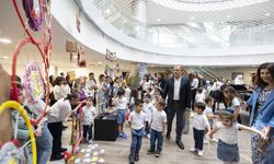 Mersin'de 'Tükenmeyen Sevgiler, Dönüşen Eserler Sergisi' Açıldı