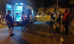 Mersin'de Otomobilin Çarptığı Motosikletin Sürücüsü Yaralandı