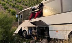 Isparta'da İki Yolcu Otobüsü Çarpıştı: 27 Kişi Yaralandı