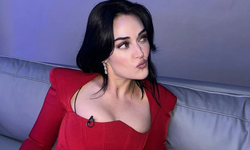Esra Bilgiç Kırmızı Elbisesiyle Mest Etti