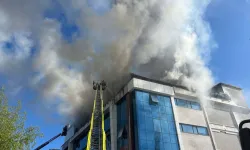 Esenyurt'ta 5 Katlı Tekstil Fabrikasında Yangın