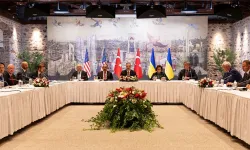 Dünyanın Gözü İstanbul'da... Rusya ve Ukrayna Müzakerelerinde İlk Tur Görüşmeler Başladı
