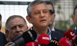 Özgür Özel Van'da... Saat 12.00'yi İşaret Etti: 'Önemli Mesajlarımız Olacak...'