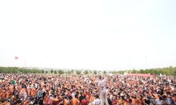Yenikapı Sarı-Kırmızıya Boyandı! 60 Bin Galatasaraylı Şampiyonluğu Kutluyor